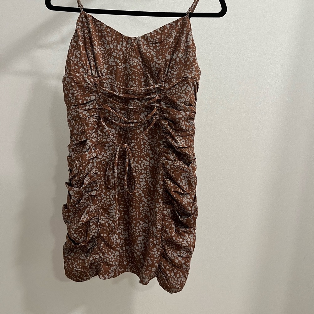 Fitted Brown and Blue Floral Mini Dress// New never used Size Large